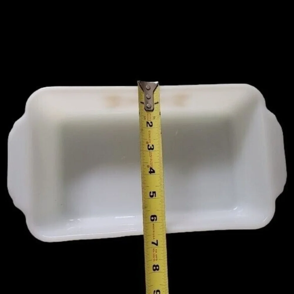 Anchor Hocking Fire King Milk Glass Wheat Grain Wheat Baking Dish Vintage‎